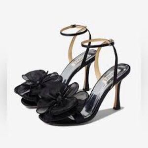 Badgley Mischka Nessie Satin Bow Ankle Strap Sandals Heels Evening Dressy Size 8